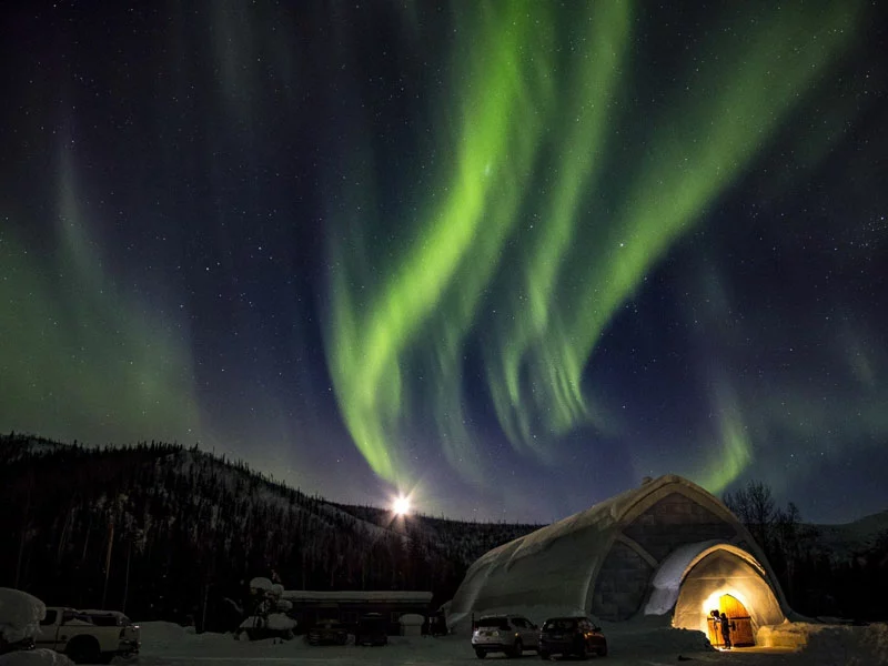 Alaska Northern Lights Aurora Train | Winter Delights