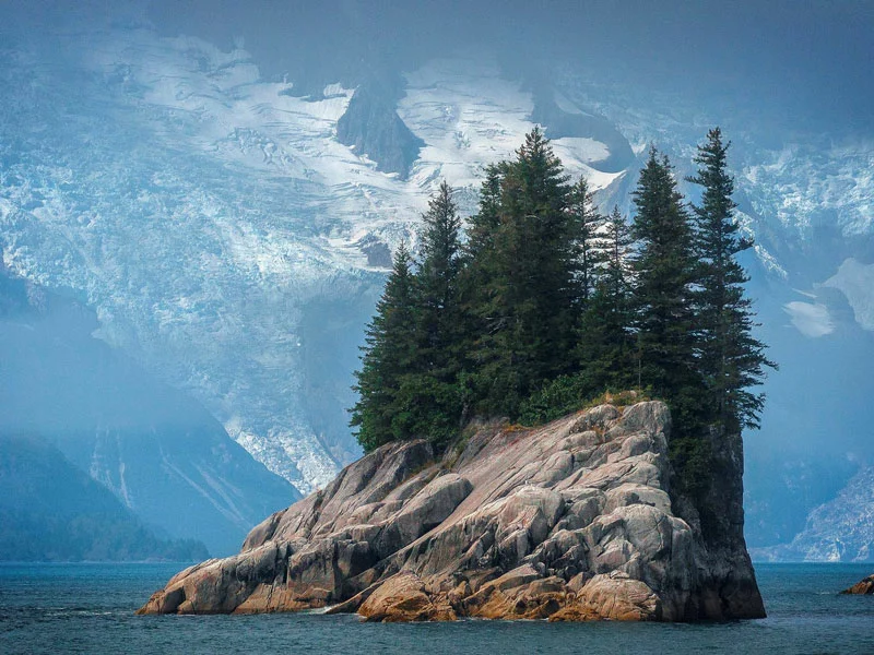 Alaska’s Mountains, Glaciers & Wildlife | Kenai Fjords National Park Cruise